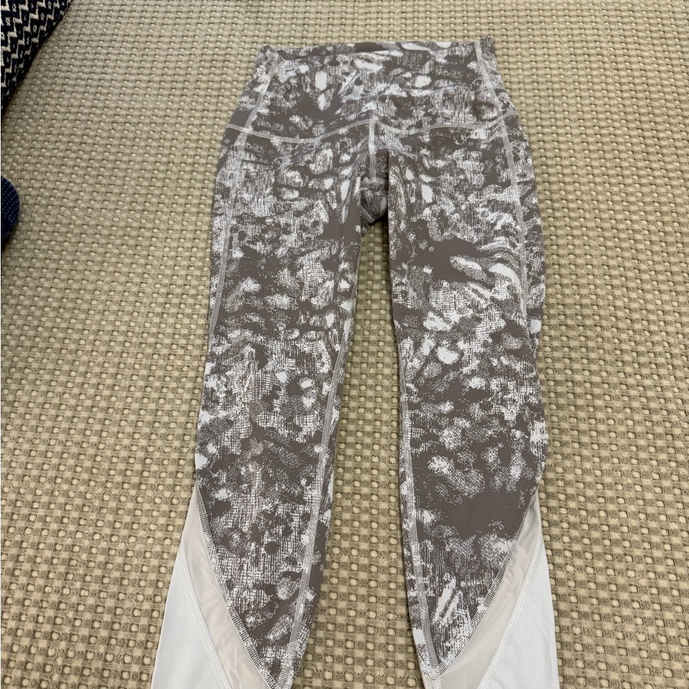 Lululemon Athletica Patterned Gray and White Leggings